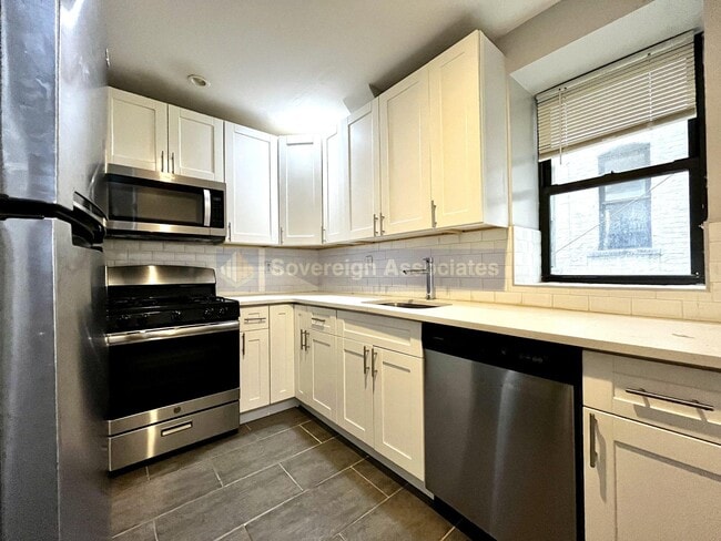 Building Photo - 539 W 156th St