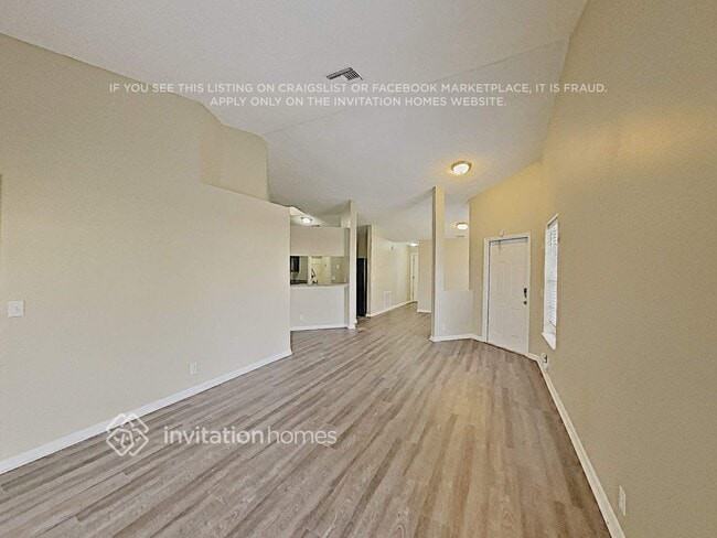 Building Photo - 8 Erwood Pl