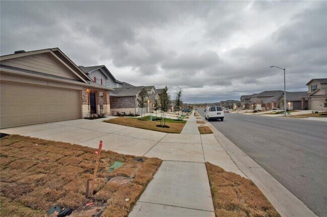 Foto del edificio - 14912 Tuff Rd