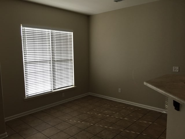 Building Photo - 103 Cumberland Way