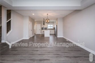 Building Photo - 1000 Berg Pl