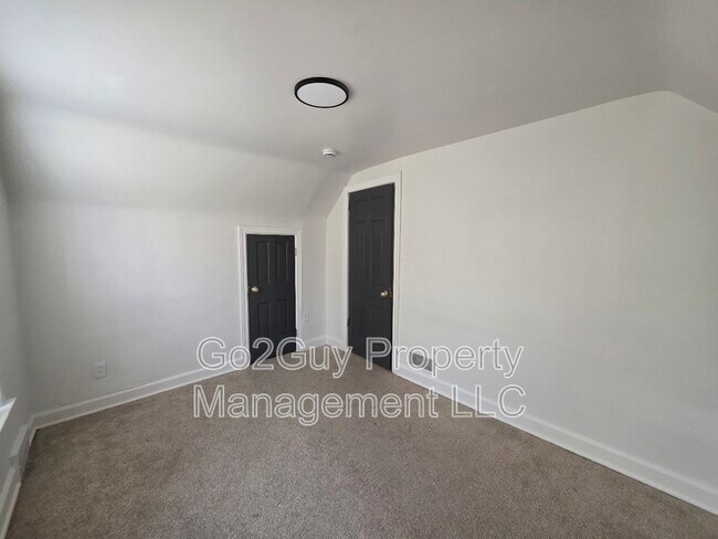 Foto del edificio - 5316 Buckingham