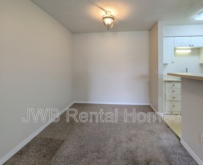 Foto del edificio - 10200 Belle Rive Blvd