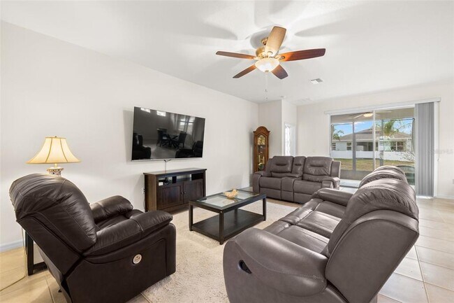 Foto del edificio - 13562 Paddington Wy