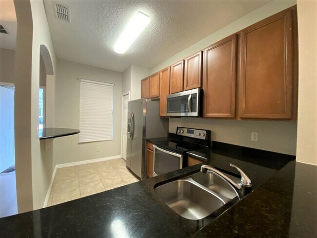 Foto del edificio - Gorgeous End Unit Townhome in Grande Champions!