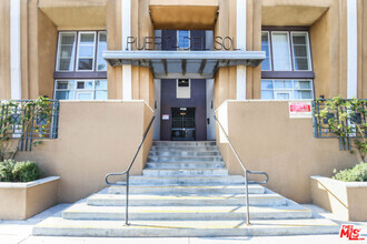 Building Photo - 360 W Ave 26