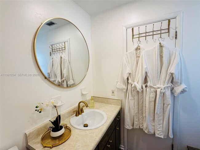 Building Photo - 5100 Rilma Ave