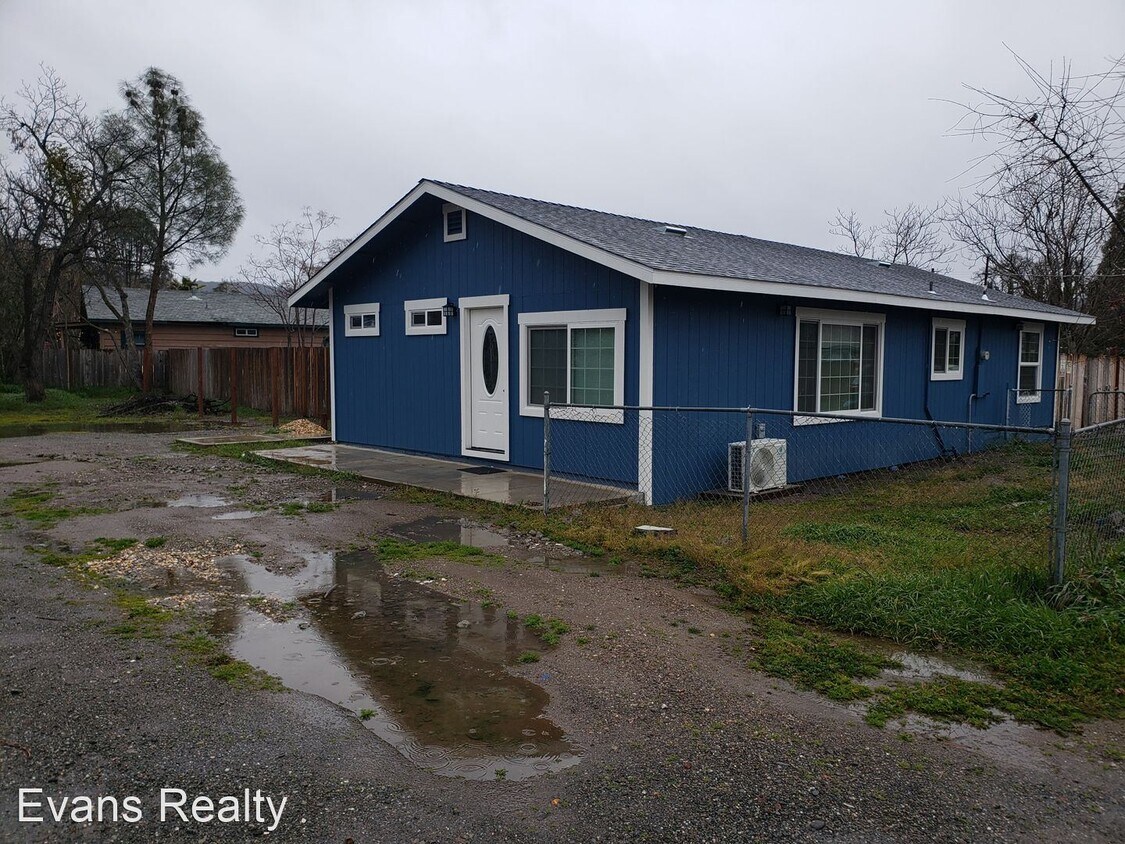 Primary Photo - 3 br, 2 bath House - 12945 3rd Street
