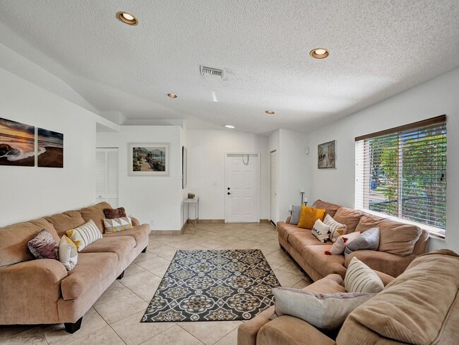 Photo - 1245 South Flagler Avenue, Pompano Beach, FL 33060 - 3 BR 2 BA single-family home