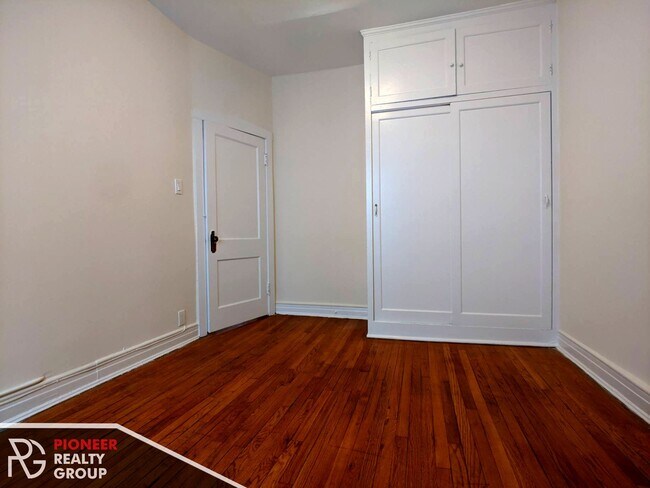 Foto del edificio - 820 W Waveland Ave