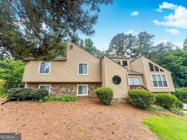 Foto del edificio - 2010 Shadow Bluff Ct NE