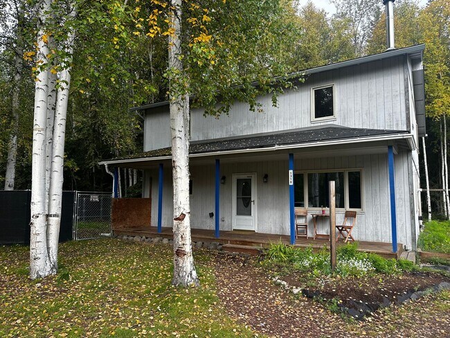 Building Photo - 3 Bed/3 Bath/1 car garage home on 1.6Acres...
