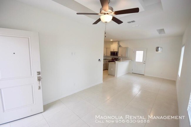 Building Photo - 2 bedroom in Pharr TX 78577