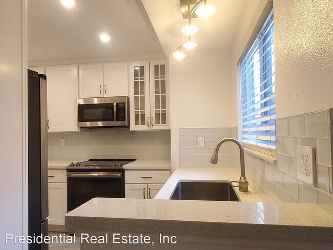 Foto del edificio - 4 br, 1.5 bath House - 3190 Groth Ct