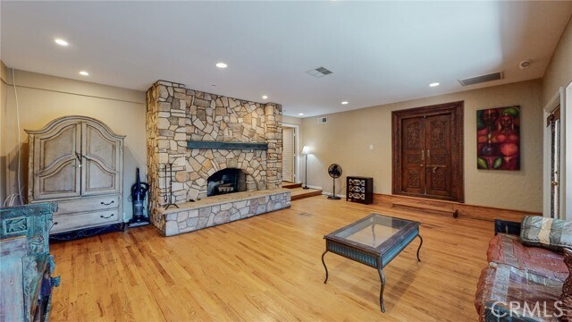 Foto del edificio - 1248 Rocky Rd