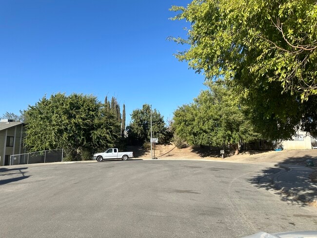 Safe, quiet and free parking. - 6005 Hill Dale Ct