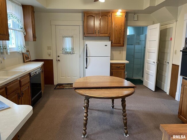 Building Photo - 2206 Pacific St