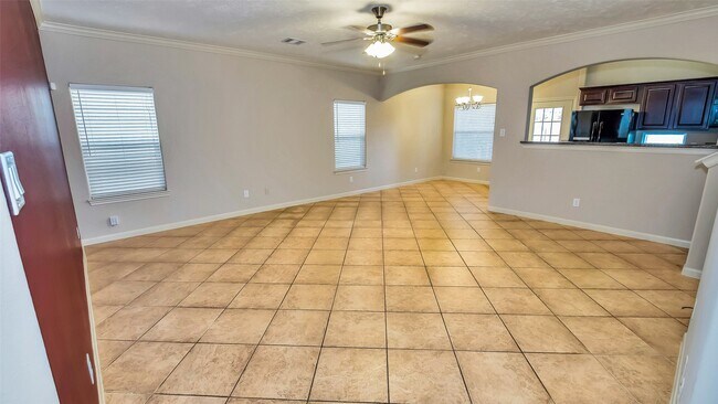 Foto del edificio - 1724 Don Alejandro