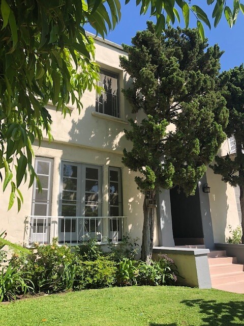 Building Exterior - 9949 Young Dr