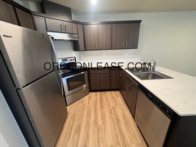 Foto del edificio - 1100 Q St