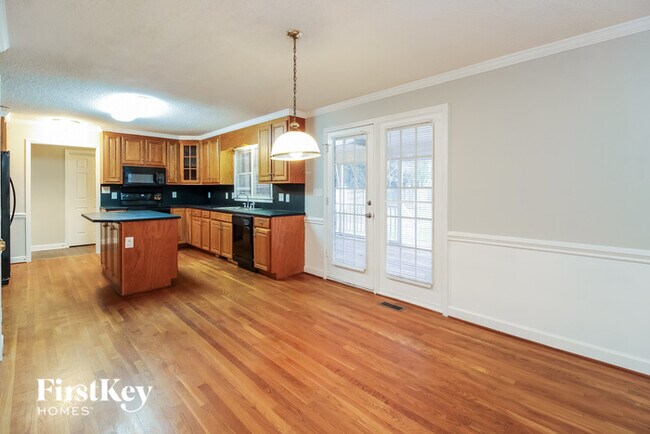 Foto del edificio - 4004 Deerfield St