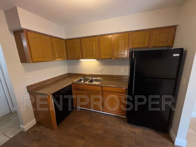 Foto del edificio - 4405 S Semoran Blvd