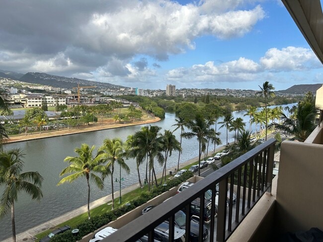 Foto del edificio - 2121 Ala Wai Blvd