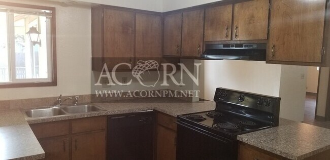 Foto del edificio - 4256 Jessen Dr