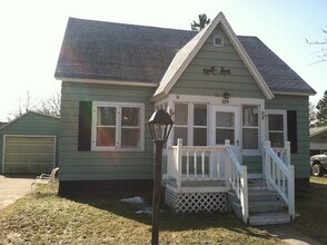 Building Photo - 309 Weston Ave