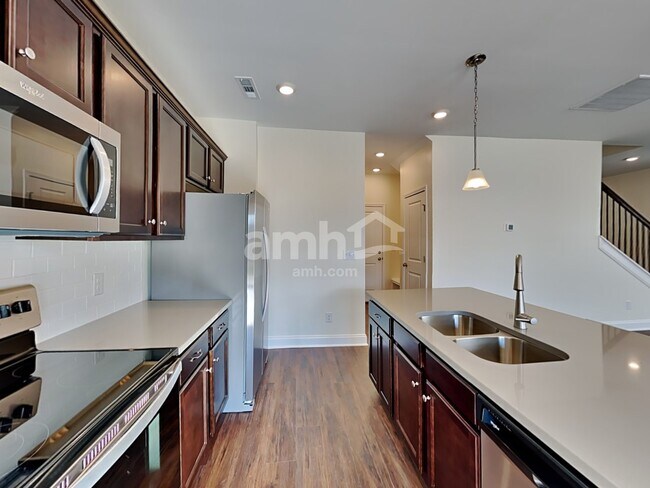 Foto del edificio - 5211 Virtue Ave