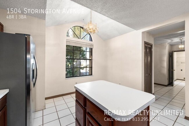 Building Photo - 1504 Storington Ave