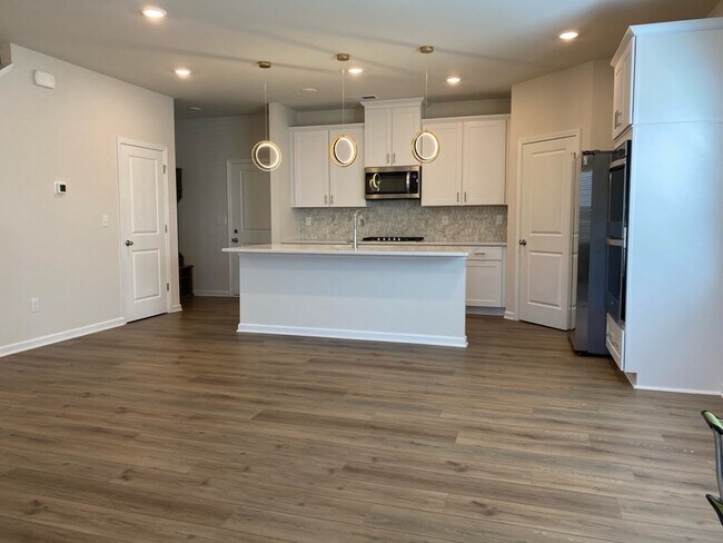 Foto del edificio - 304 Orson Oaks Ln