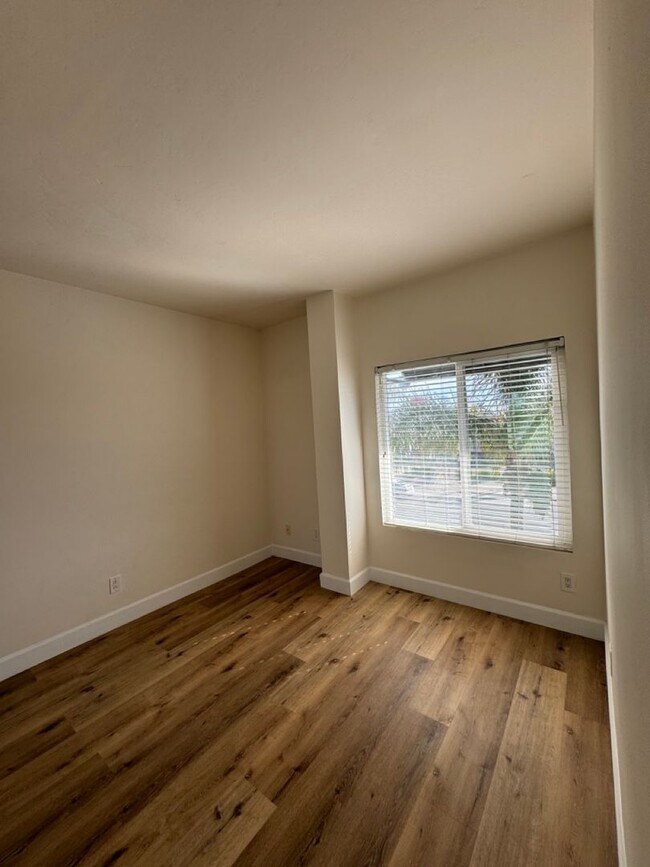 Foto del edificio - Amazing 4 Bedroom 2 Bath Condo in the heart of North Park!