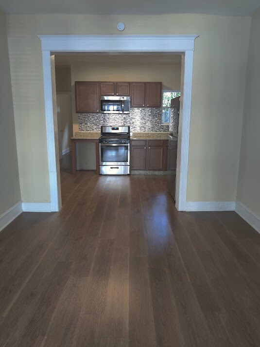 Building Photo - 3227 N Dover St