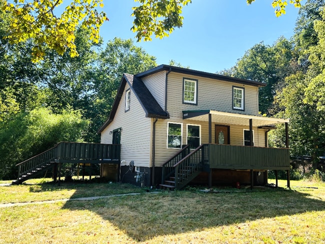 Building Photo - 1384 Kings Creek Rd