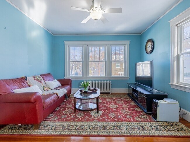 Building Photo - 139 Harvard St