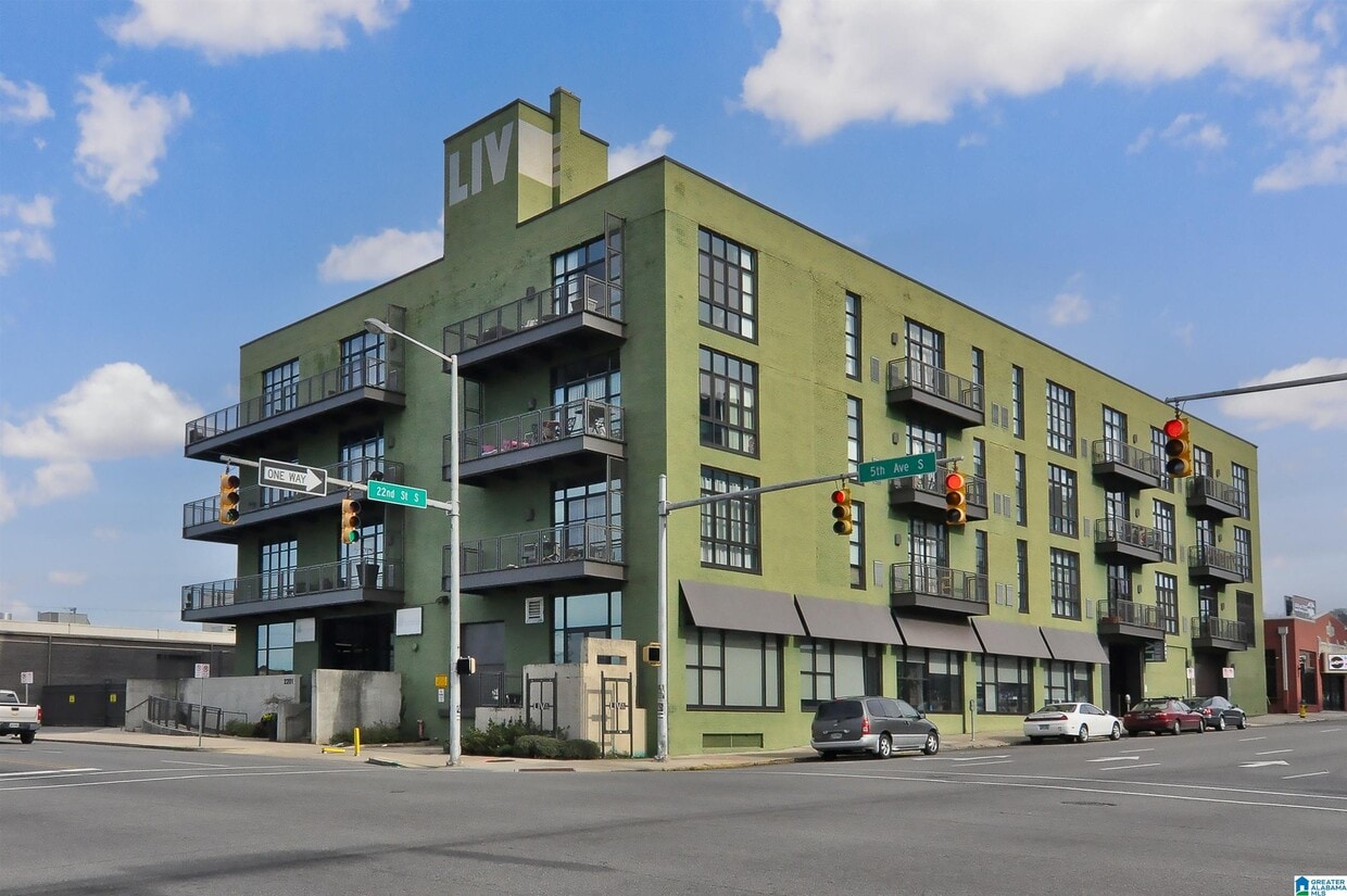 Primary Photo - 2201 5th Ave S