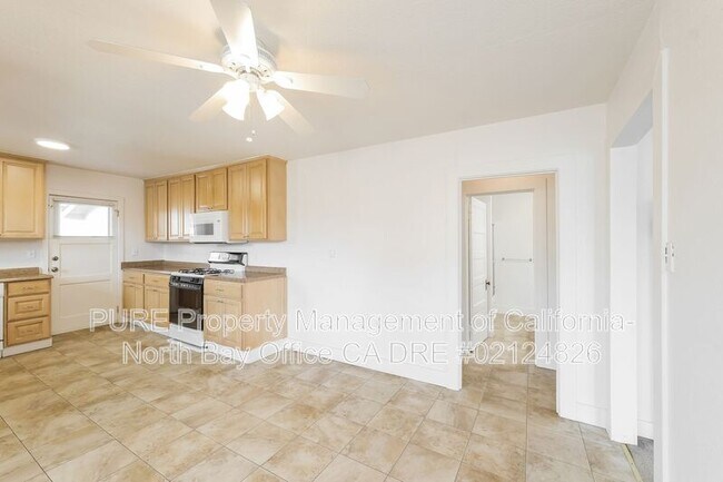 Foto del edificio - 700 Oak St