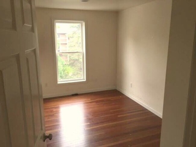 Foto del edificio - 355 Pearl St
