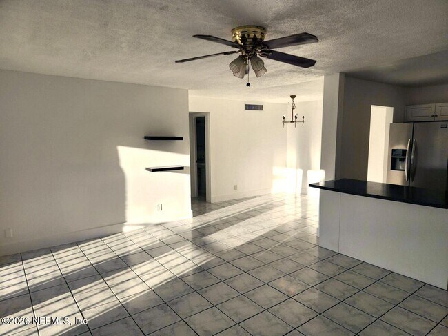 Foto del edificio - 517 Dotterel Rd