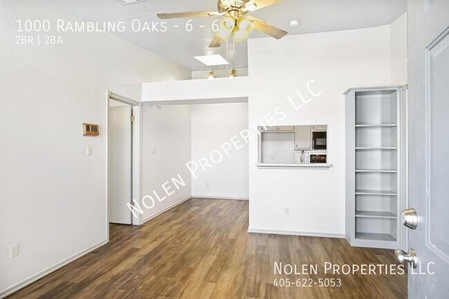 Foto del edificio - 1000 Rambling Oaks Dr