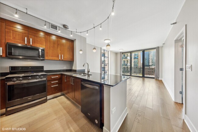 Foto del edificio - 744 N Clark St