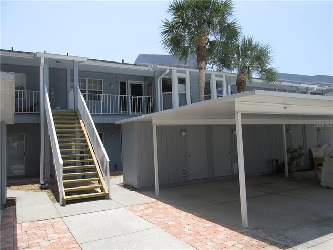 Building Photo - 800 Bird Bay Dr W