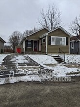 Building Photo - 1519 W 2nd St