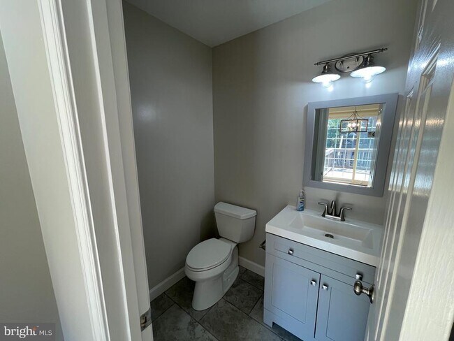 Building Photo - 6259 Traci Joyce Ln