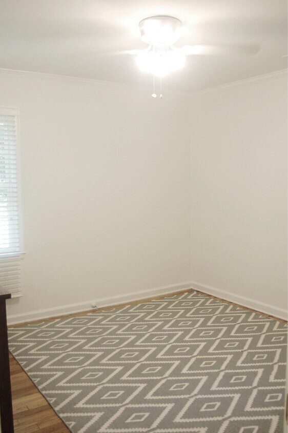 Foto principal - 1939 Westminster Way NE