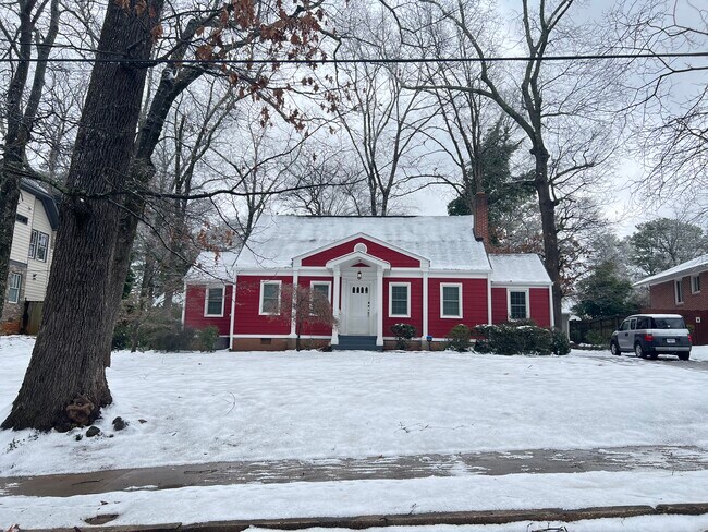 También es precioso en la nieve. - 2506 E Woodland Cir