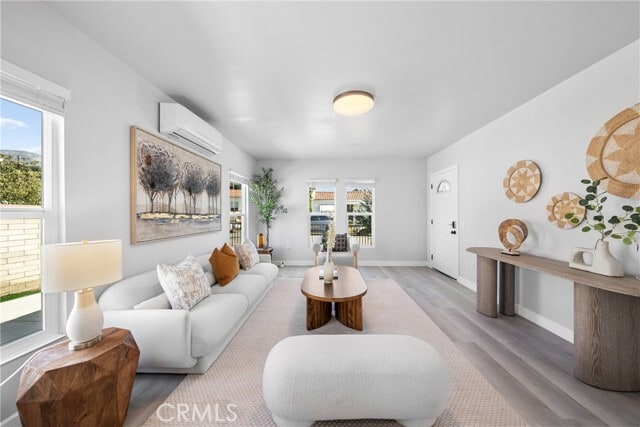 Foto del edificio - 2461 St Pierre Ave