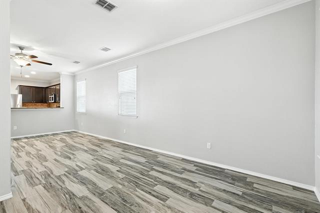 Foto del edificio - 2825 Houston Wood Dr