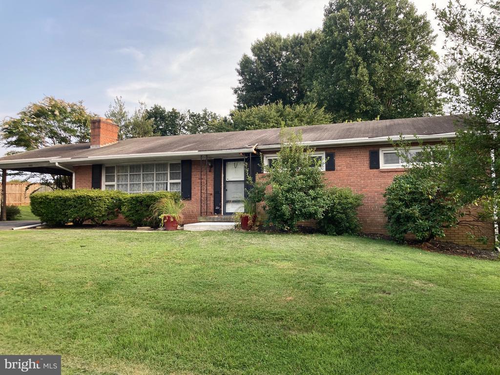 Foto principal - 18507 Indian Cottage Rd